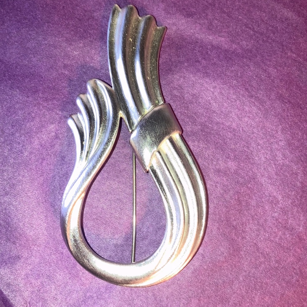 Vintage Large Monet brooch silver tone